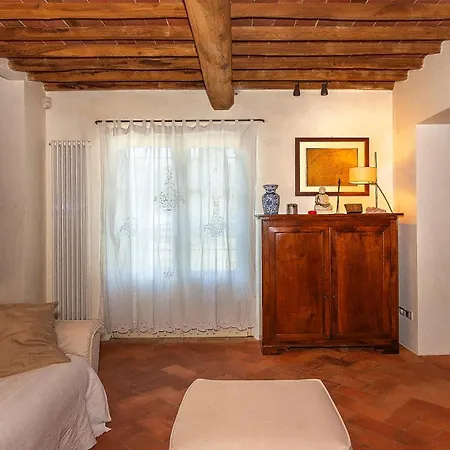 Tenuta San Giovanni - Borgo Ai Rovai * Lucca